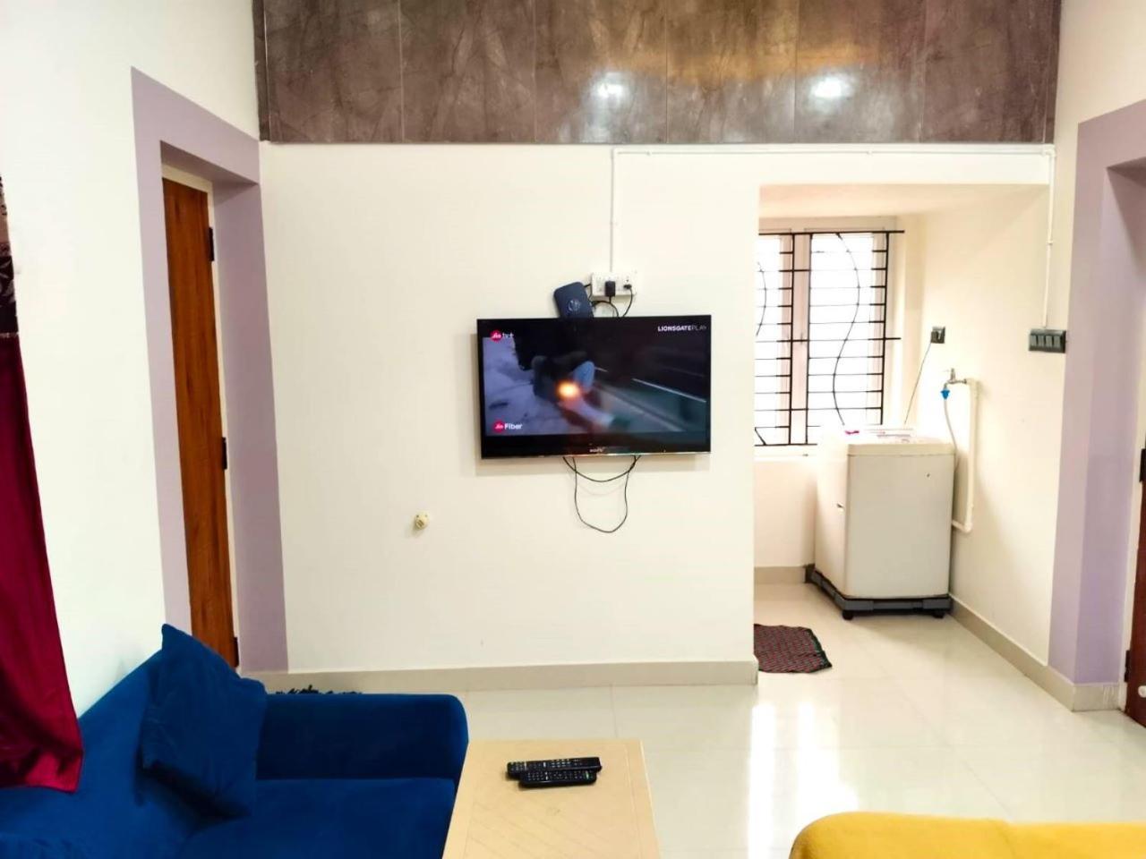 Asshappystayinn Hotel Tiruchirappalli エクステリア 写真