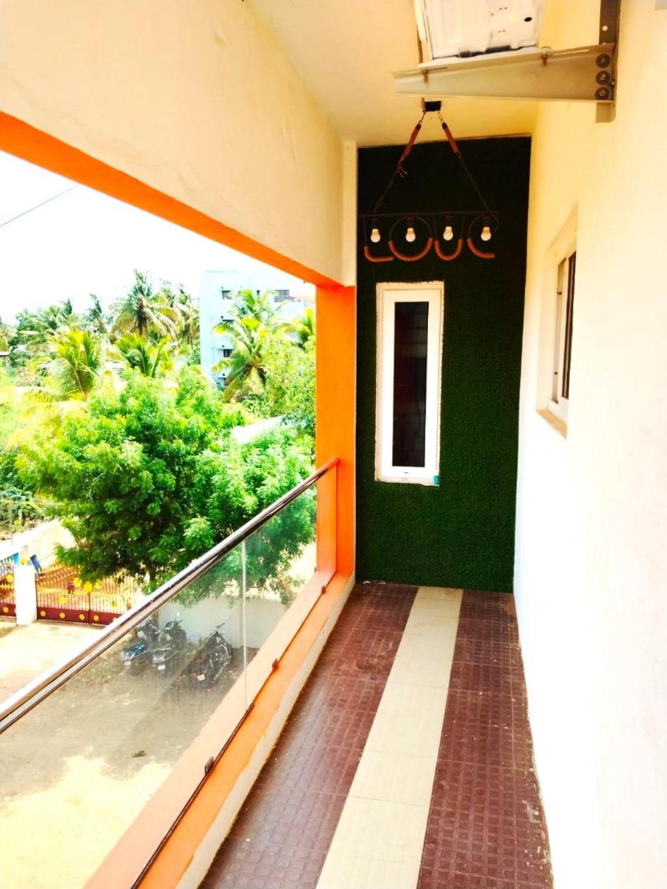 Asshappystayinn Hotel Tiruchirappalli エクステリア 写真