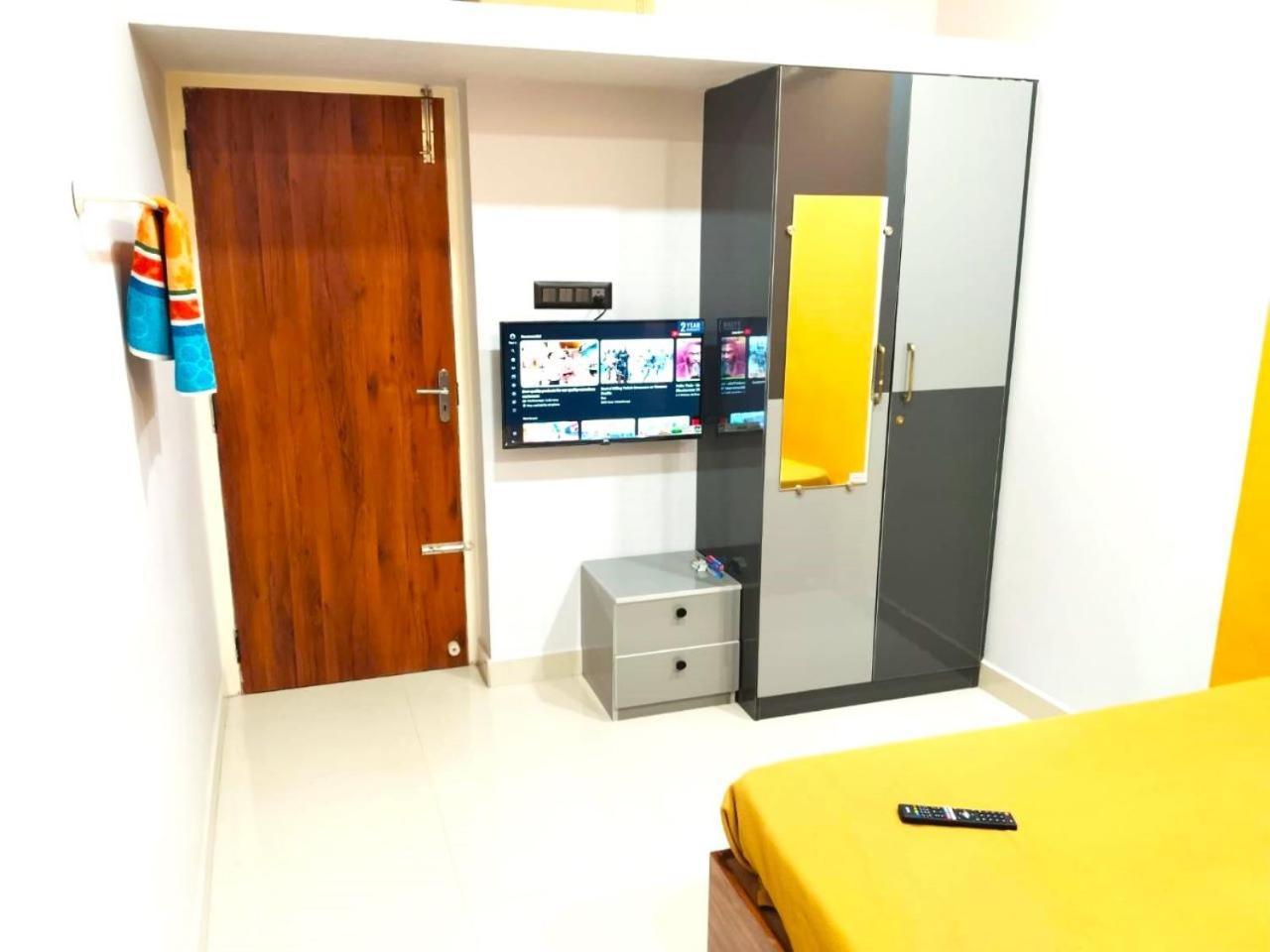 Asshappystayinn Hotel Tiruchirappalli エクステリア 写真