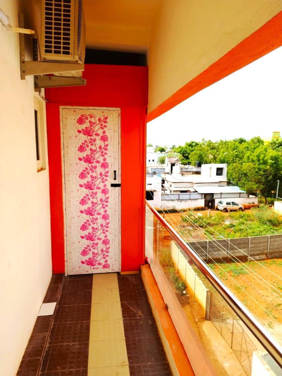 Asshappystayinn Hotel Tiruchirappalli エクステリア 写真